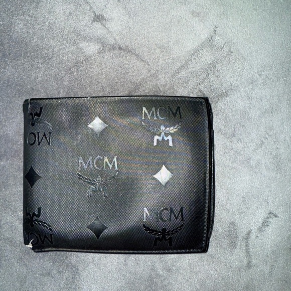 MCM Black Logo Wallet - Picture 1 of 16